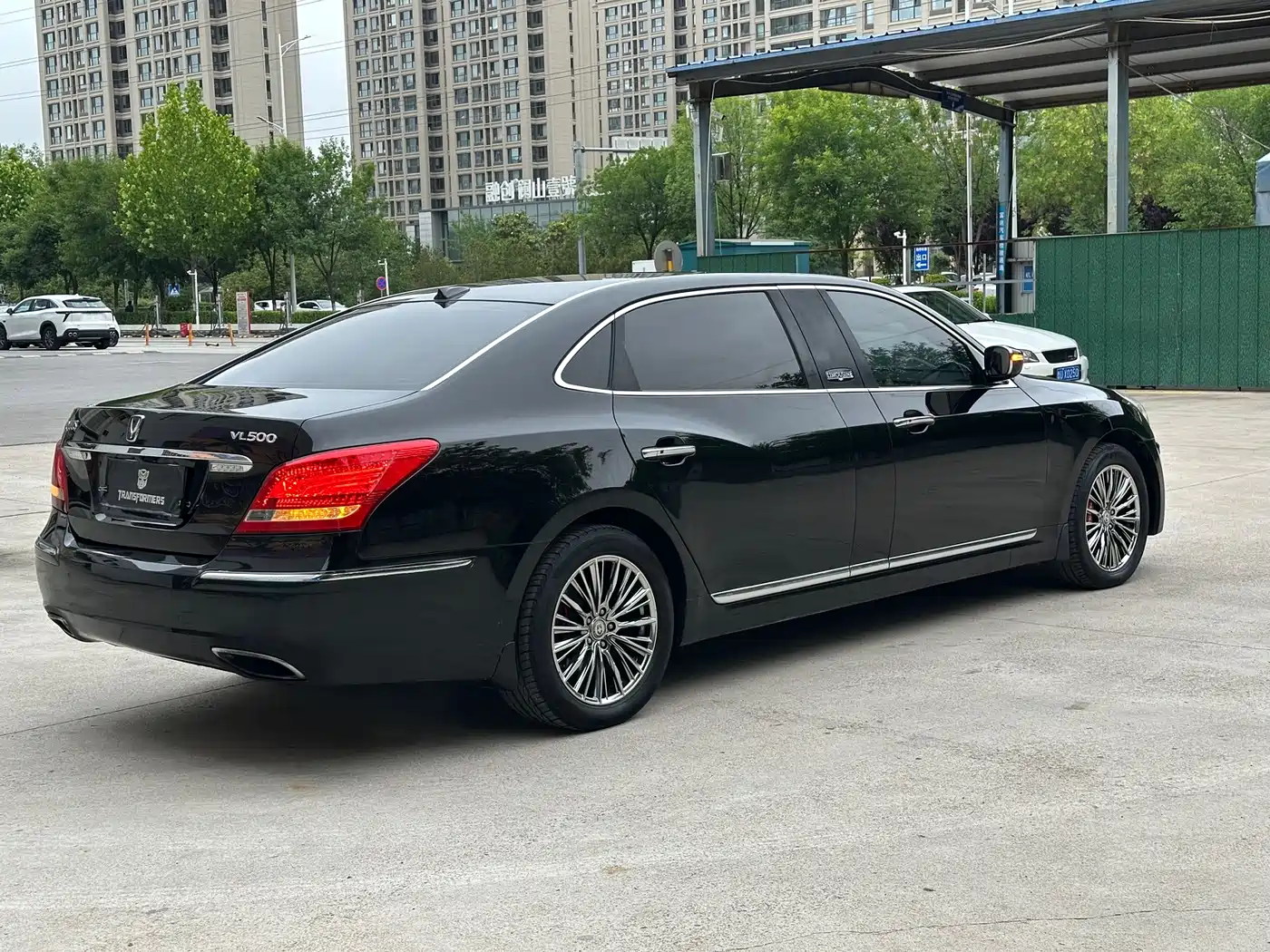 Hyundai Equus 2012 Model 5.0 GDi Extended Premium Edition фото 7