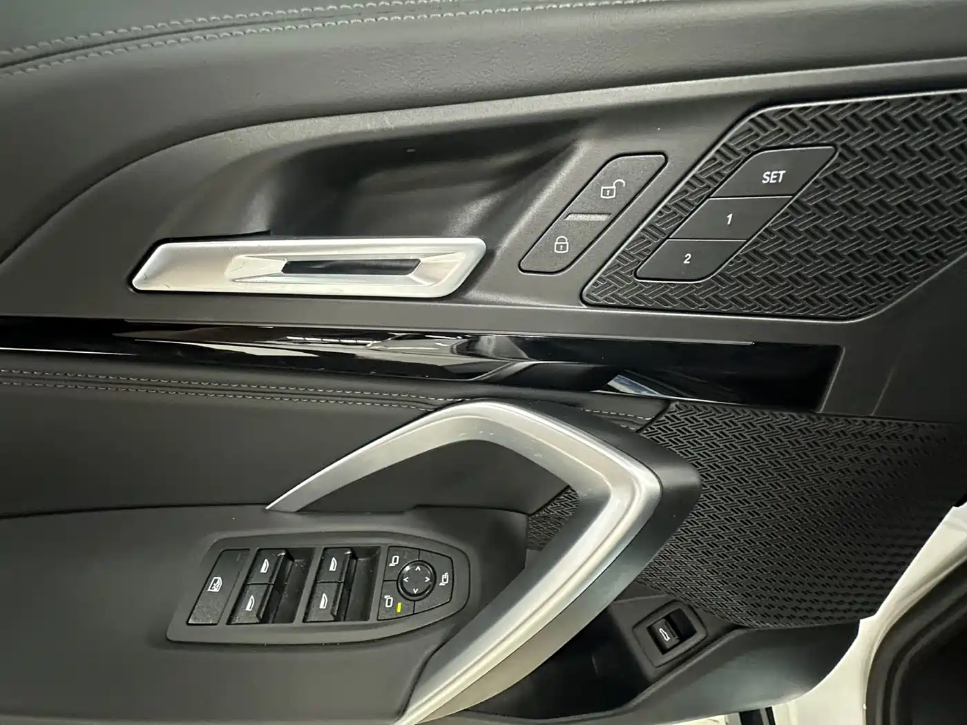 BMW X1 2024 sDrive20Li X Design Package фото 14
