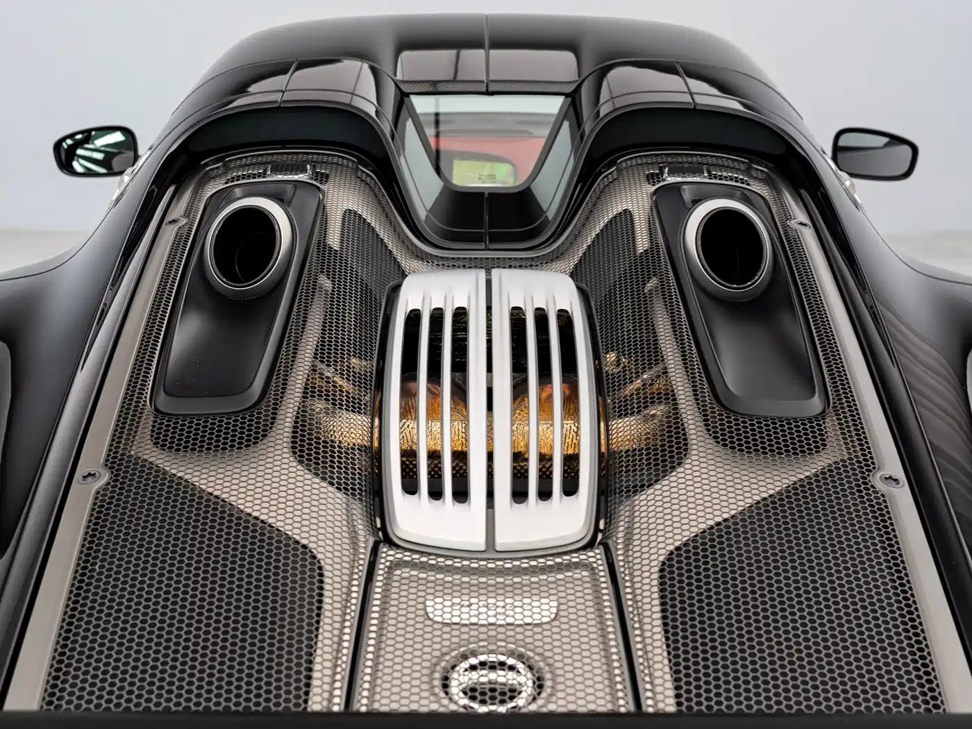 Porsche 918 Spyder 2014 4.6L фото 22
