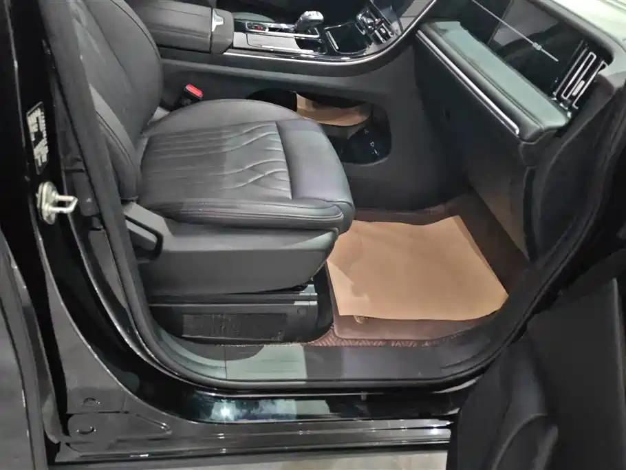GAC Trumpchi Trumpchi M8 2024 Master Series 400T Premium Edition фото 8