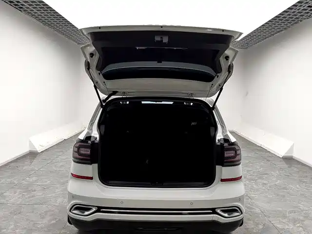 Volkswagen Tanying 2021 280TSI DSG R-Line Intelligent Connect Edition фото 13