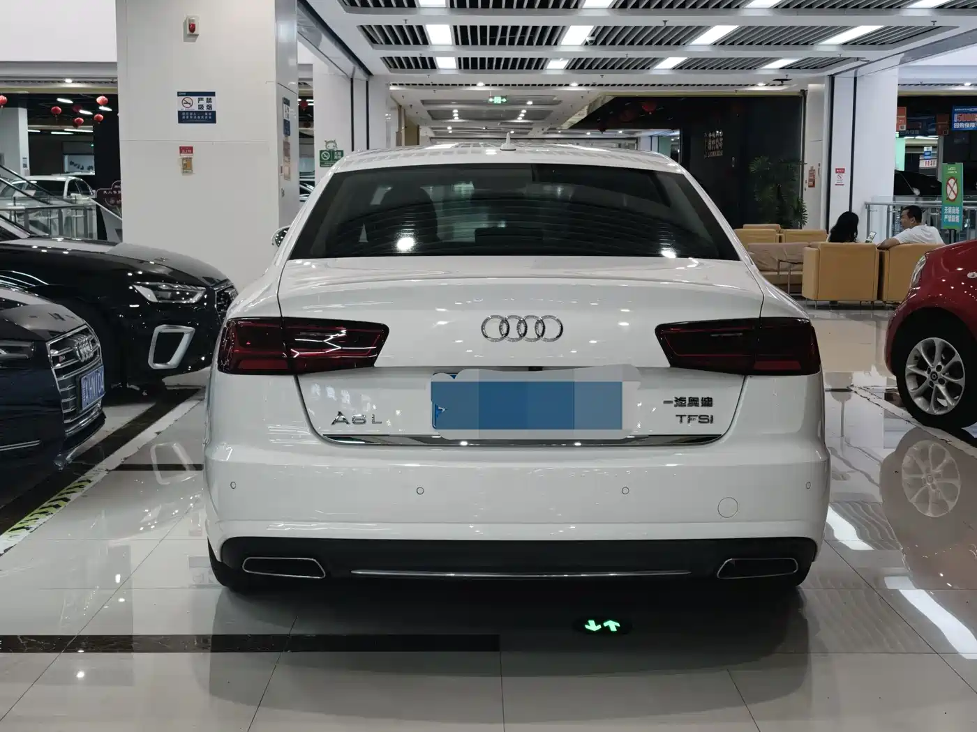 Photo 8 - Audi A6L