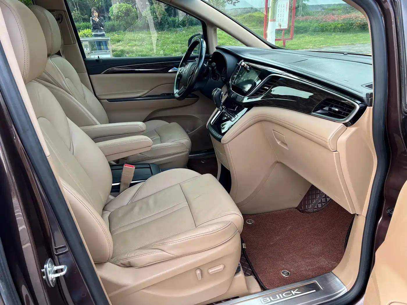 Buick GL8 2017 ES 28T Flagship China V фото 9