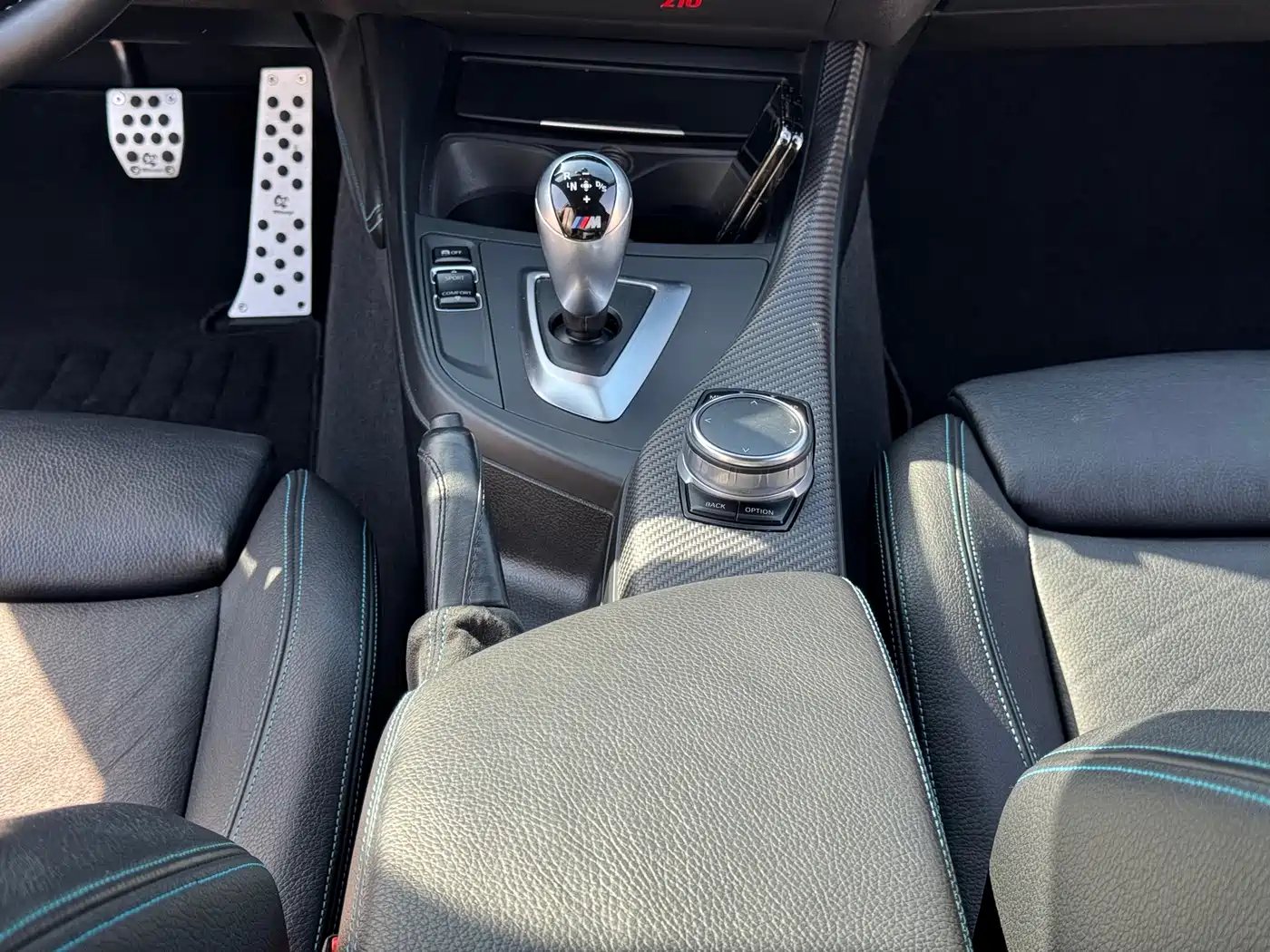 BMW M2 2016 M2 фото 19