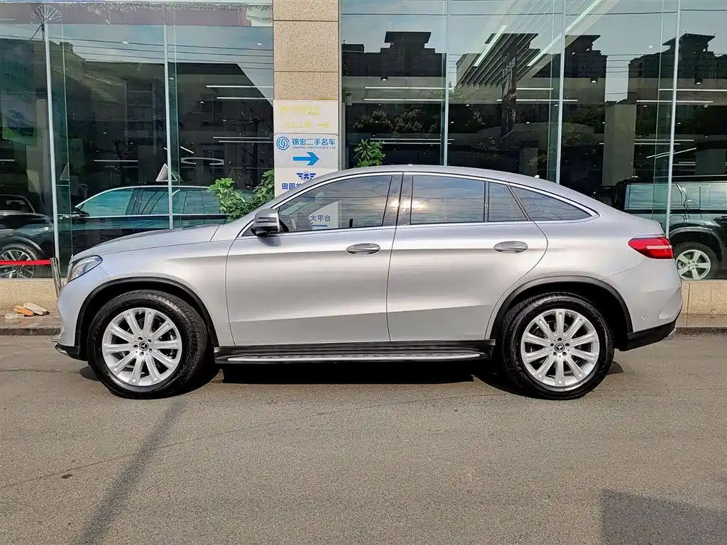 Mercedes-Benz GLE Coupe 2017 2017 GLE 320 4MATIC Coupe SUV