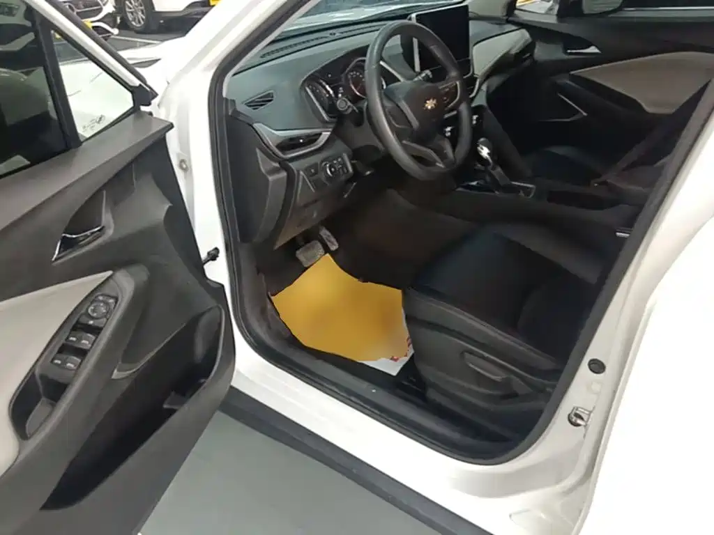 Chevrolet Volando 2019 2018 530T Auto Sport Edition (5+2 seater) China V