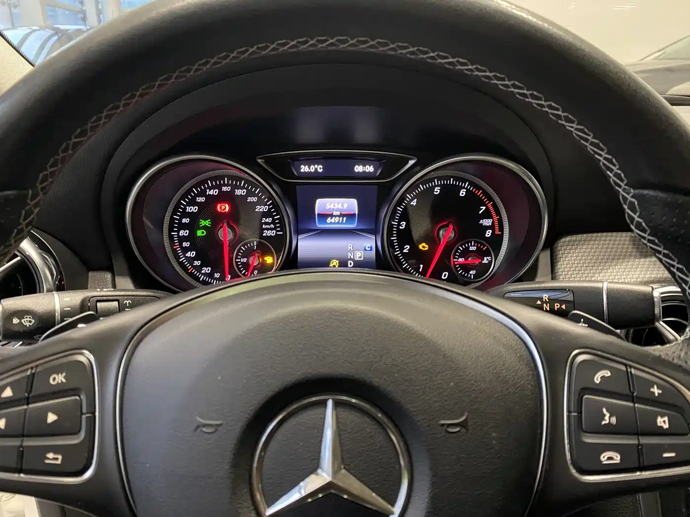 Mercedes-Benz GLA 2017 GLA 200 Dynamic фото 6