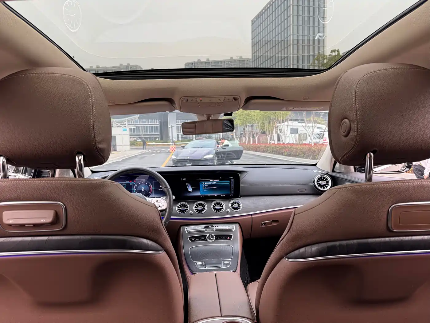 Mercedes-Benz E-Class 2020 E 300 L Sport Fashion Model фото 16