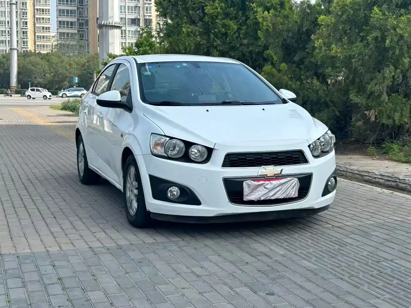 Chevrolet Aveo 2011 Sedan 1.4L AT SE фото 3