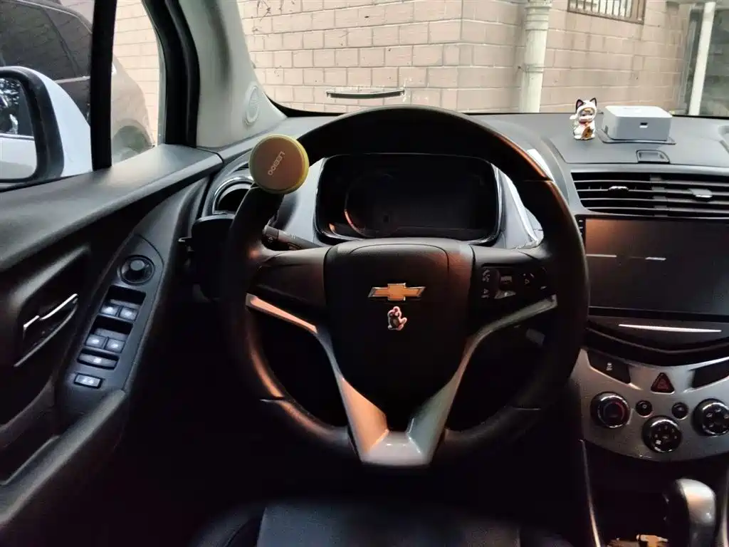 Chevrolet Trax 2014 1.4T Automatic 2WD Luxury фото 7