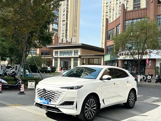 Changan UNI-K 2.0T, моноприводный, Комфорт