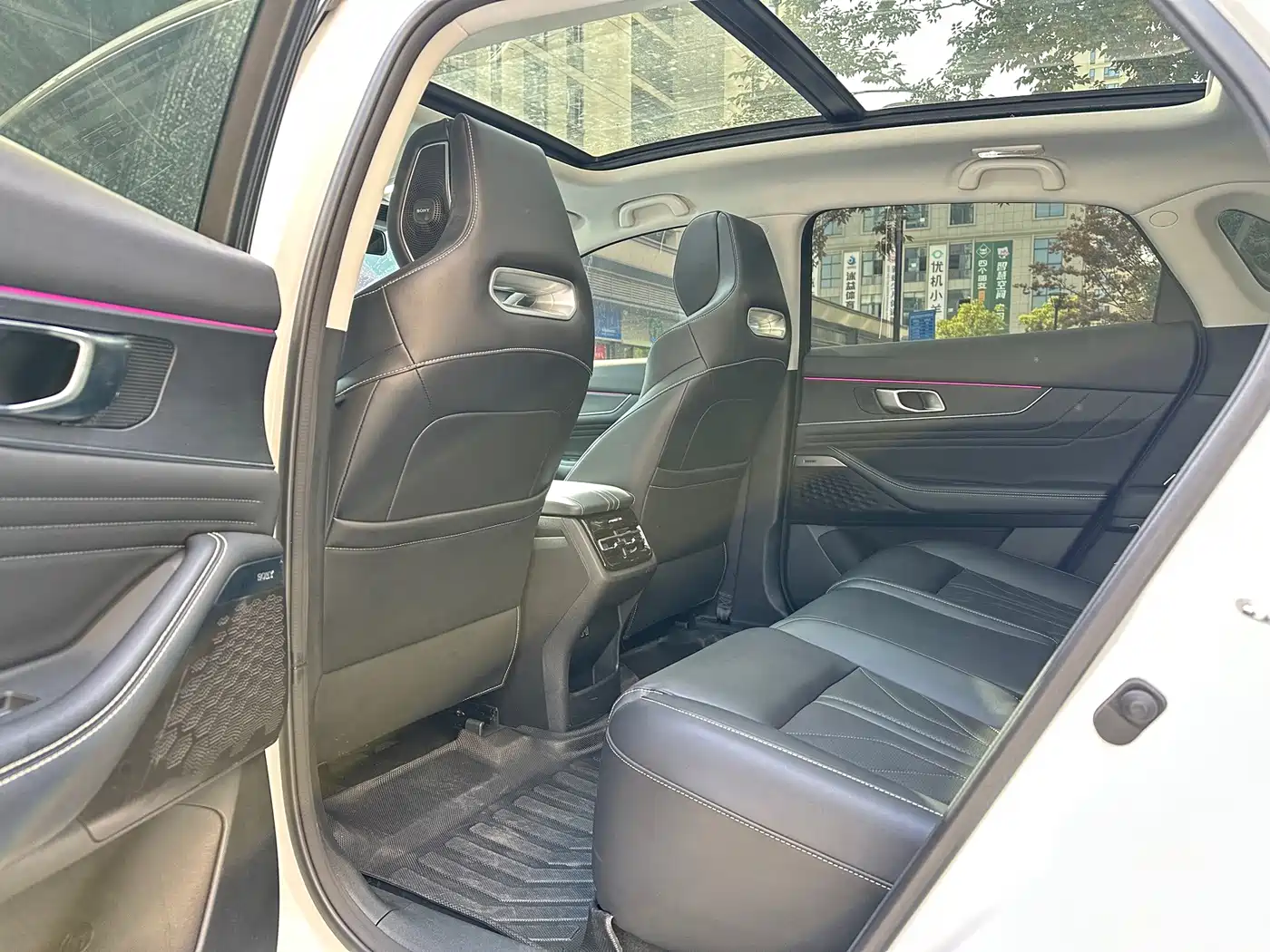 Changan UNI-K 2023 2023 2.0T 2WD Delight Edition