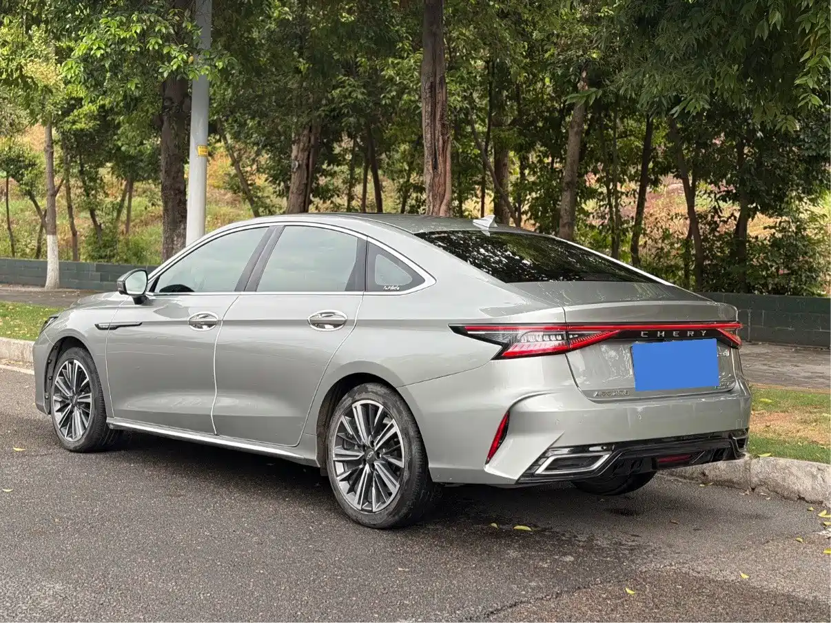 Фото 2 - Chery Arrizo 8