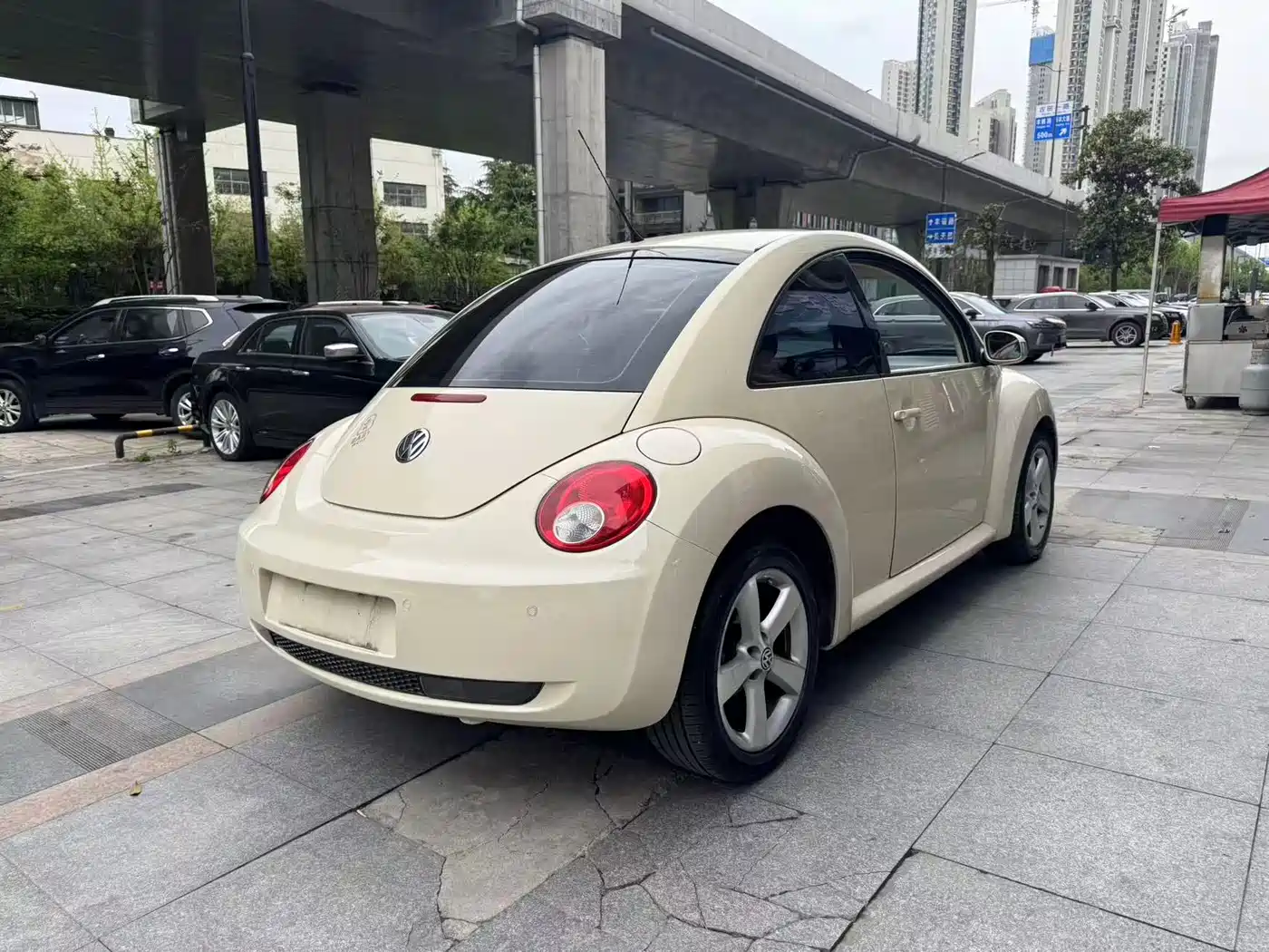 Volkswagen Beetle 2008 2.0 AT Standard фото 13
