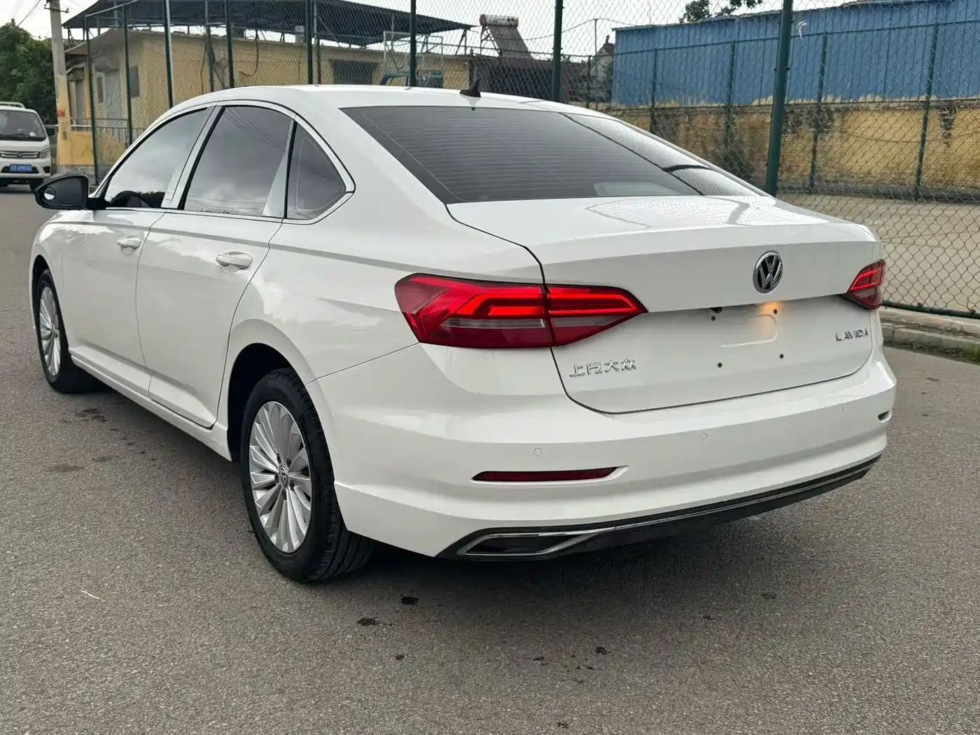 Volkswagen Lavida 2019 1.5L Automatic Comfort Edition China VI фото 5