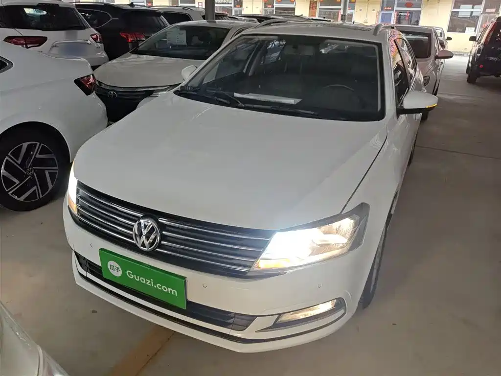 Volkswagen Lavida Tour 2017 180TSI DSG Comfort Edition фото 3
