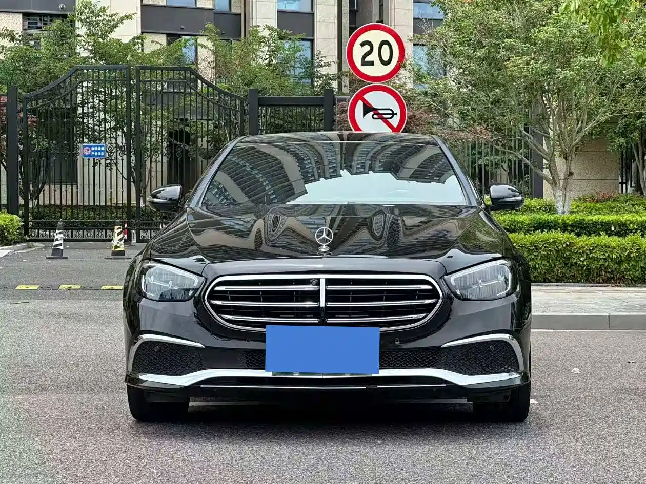 Mercedes-Benz E-Class 2020 E 300 L Fashion фото 2