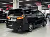 Фото 11 - Toyota Vellfire