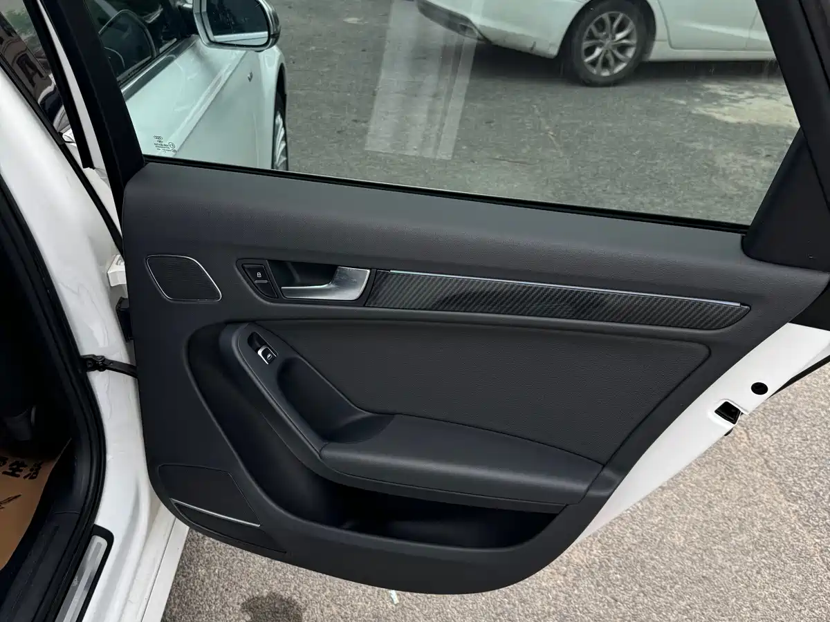 Audi A4L 2013 35 TFSI Automatic Standard фото 11
