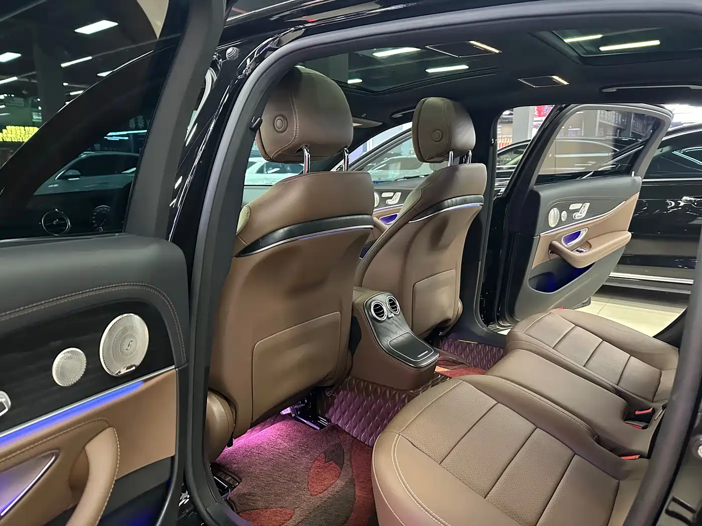 Mercedes-Benz E-Class 2023 E 300 L Sport Luxury фото 9