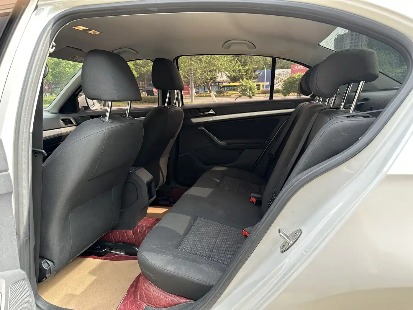 Volkswagen Lavida 2017 1.6L Automatic Trend Edition фото 16