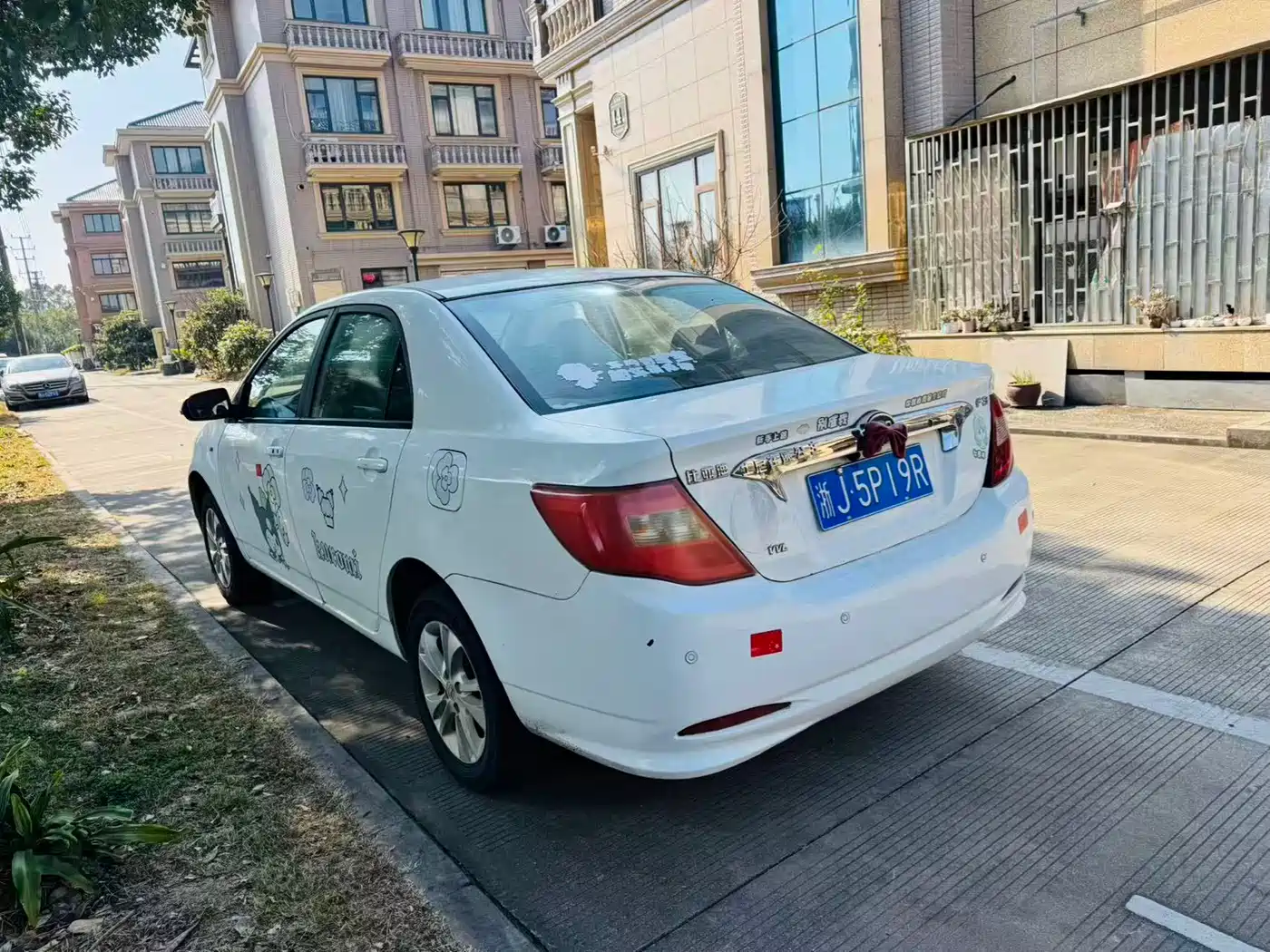 BYD F3 2015 Energy-saving Edition 1.5L Manual Luxury фото 5