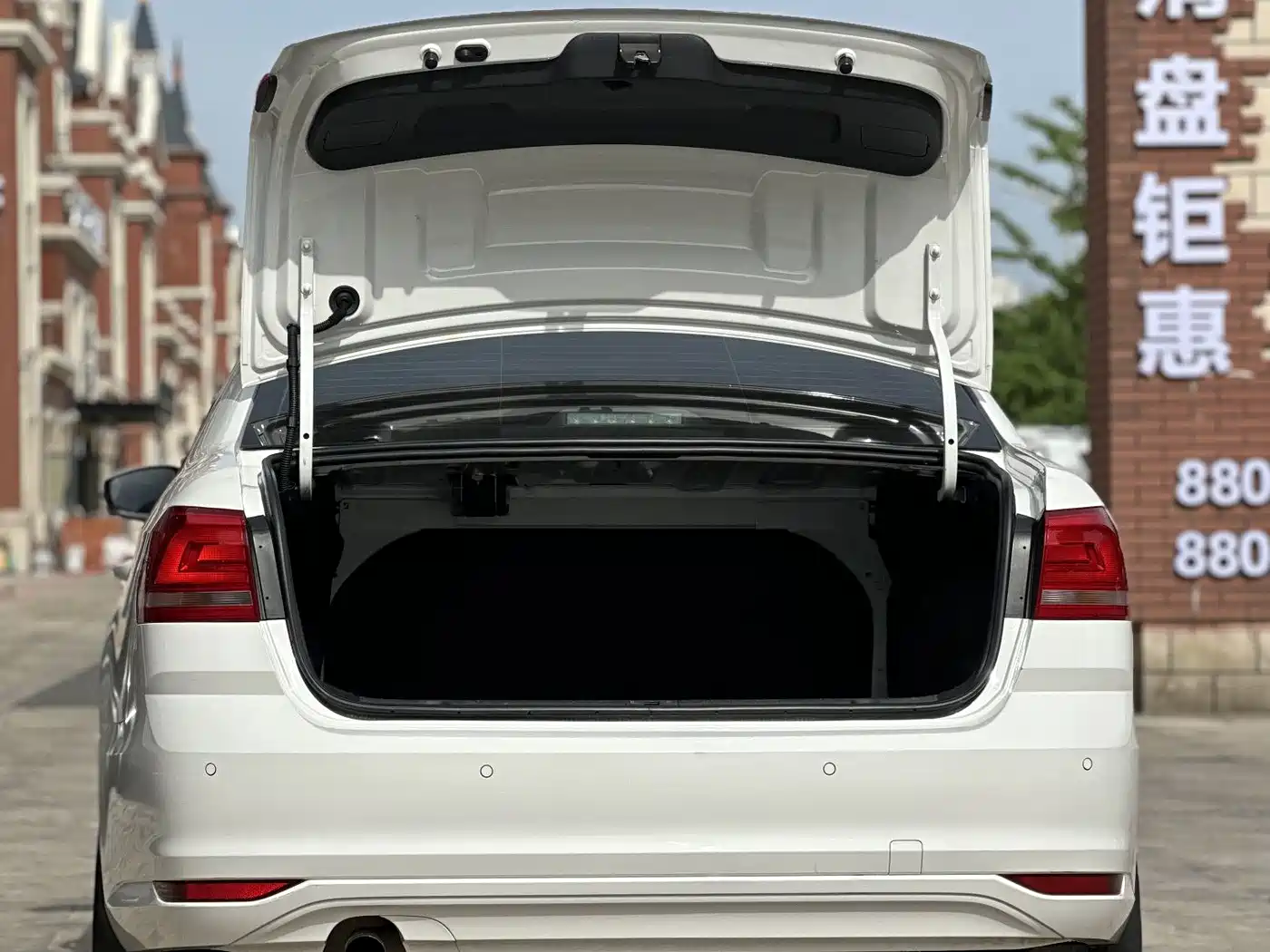 Volkswagen Lavida 2017 1.6L Automatic Trend Edition фото 13