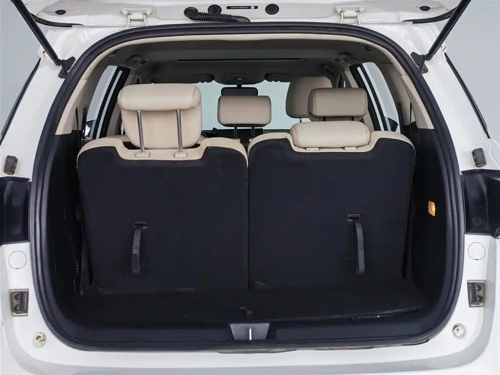 BYD Song MAX New Energy 2022 DM-i 105KM Honor Model фото 16