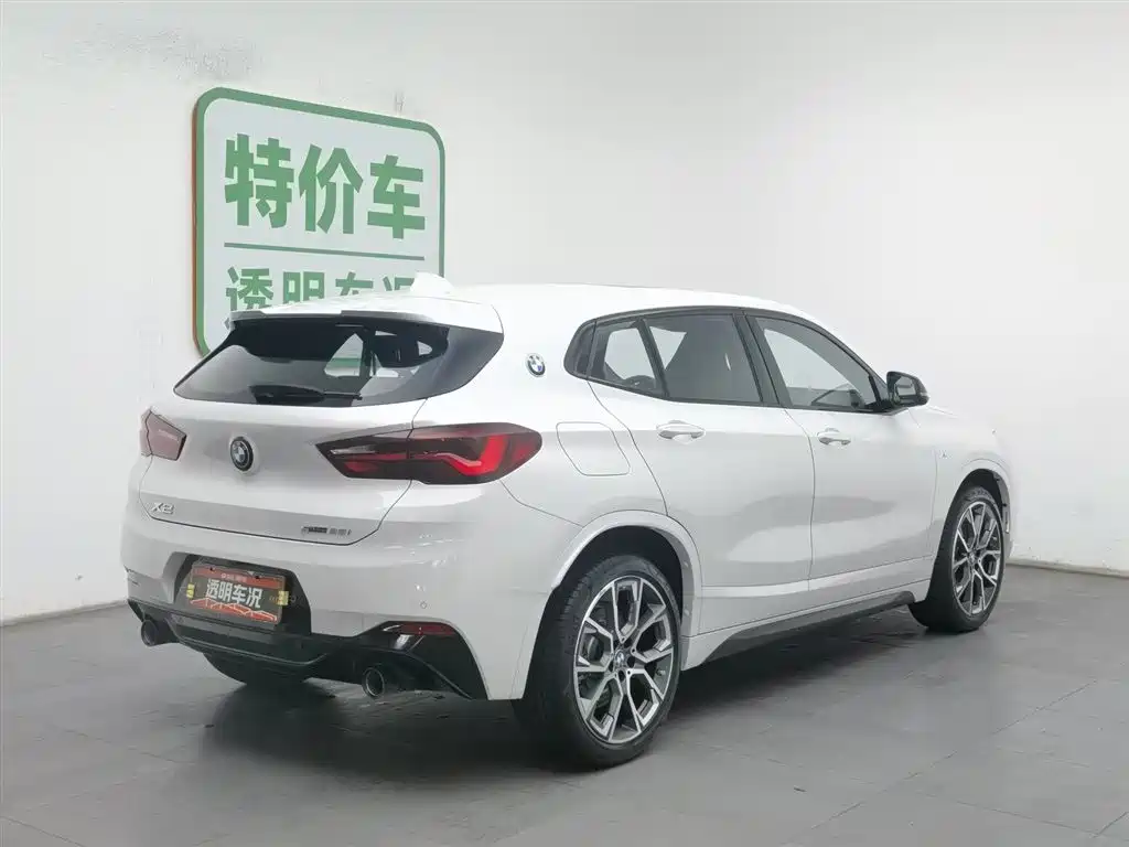 BMW X2 2021 Facelift sDrive25i Shadow Night Edition фото 2