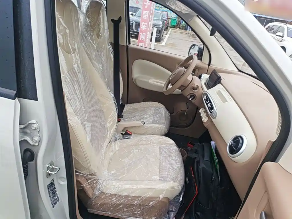 Wuling Motors Hongguang MINIEV 2026 2025 4-Door Advanced