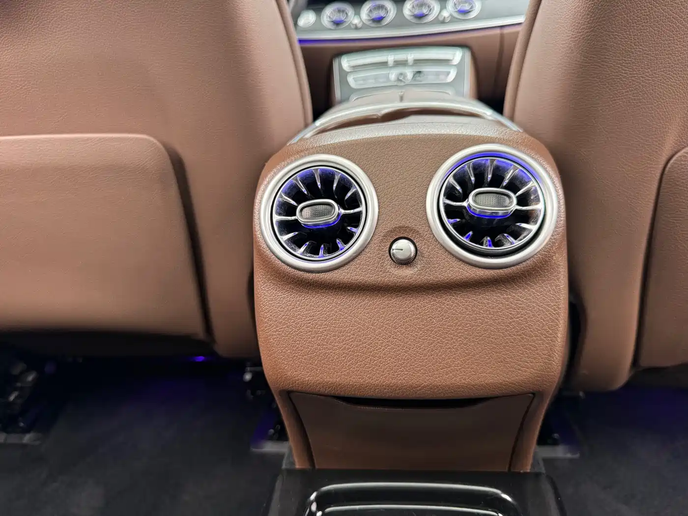 Mercedes-Benz E-Class 2020 E 300 L Sport Fashion Model фото 30