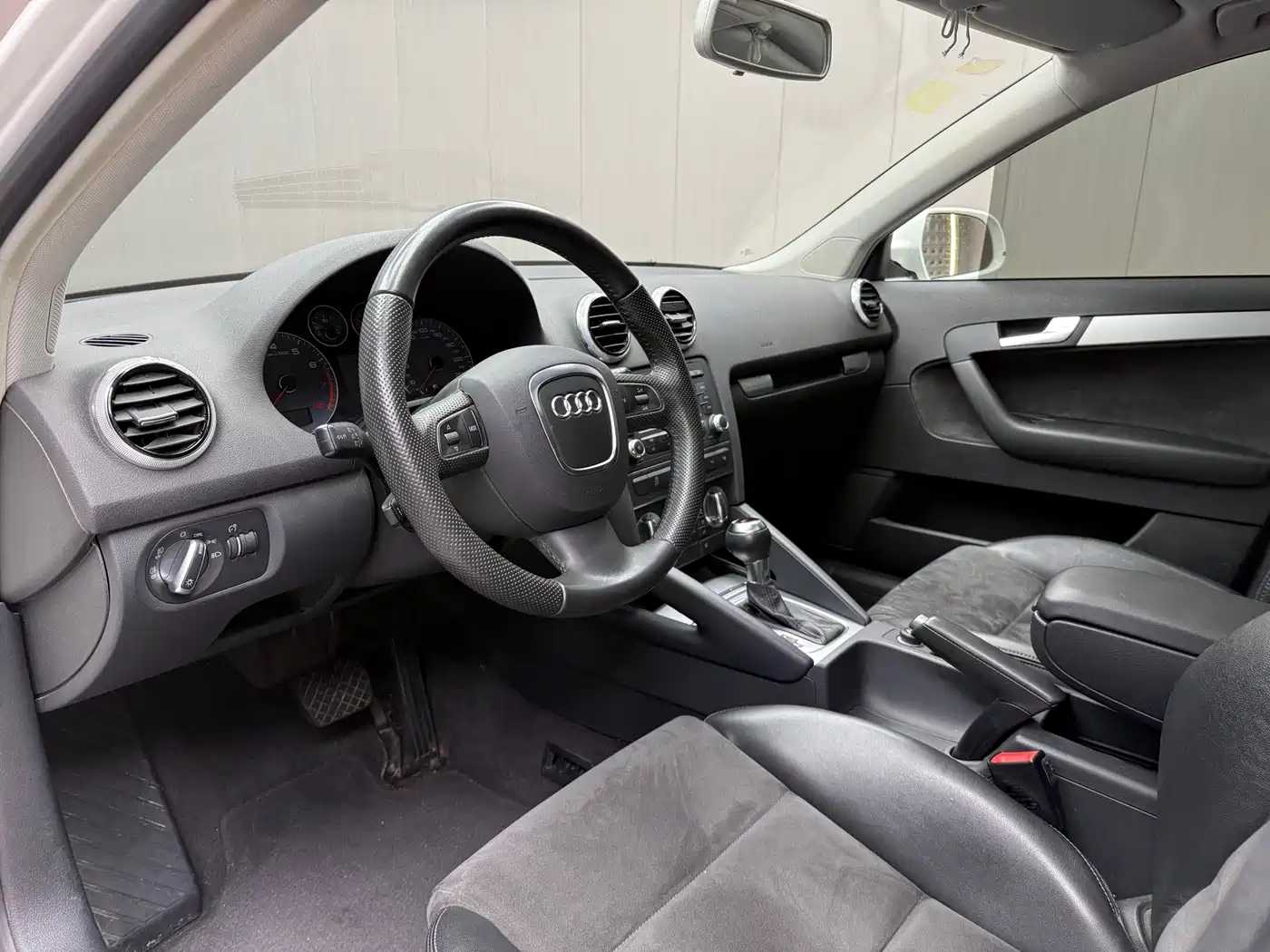 Audi A3 (Import) 2013 Sportback 35 TFSI Luxury фото 10