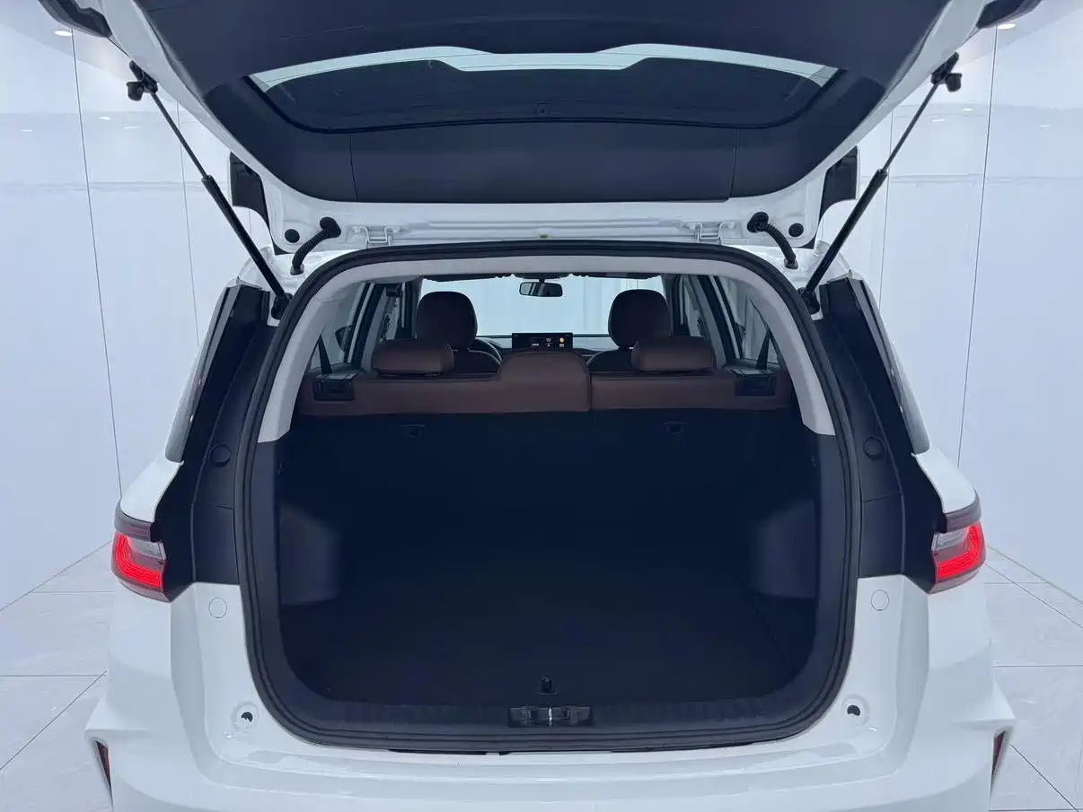 Geely Emgrand X6 2024 2021 Model PRO 1.4T Automatic Premium