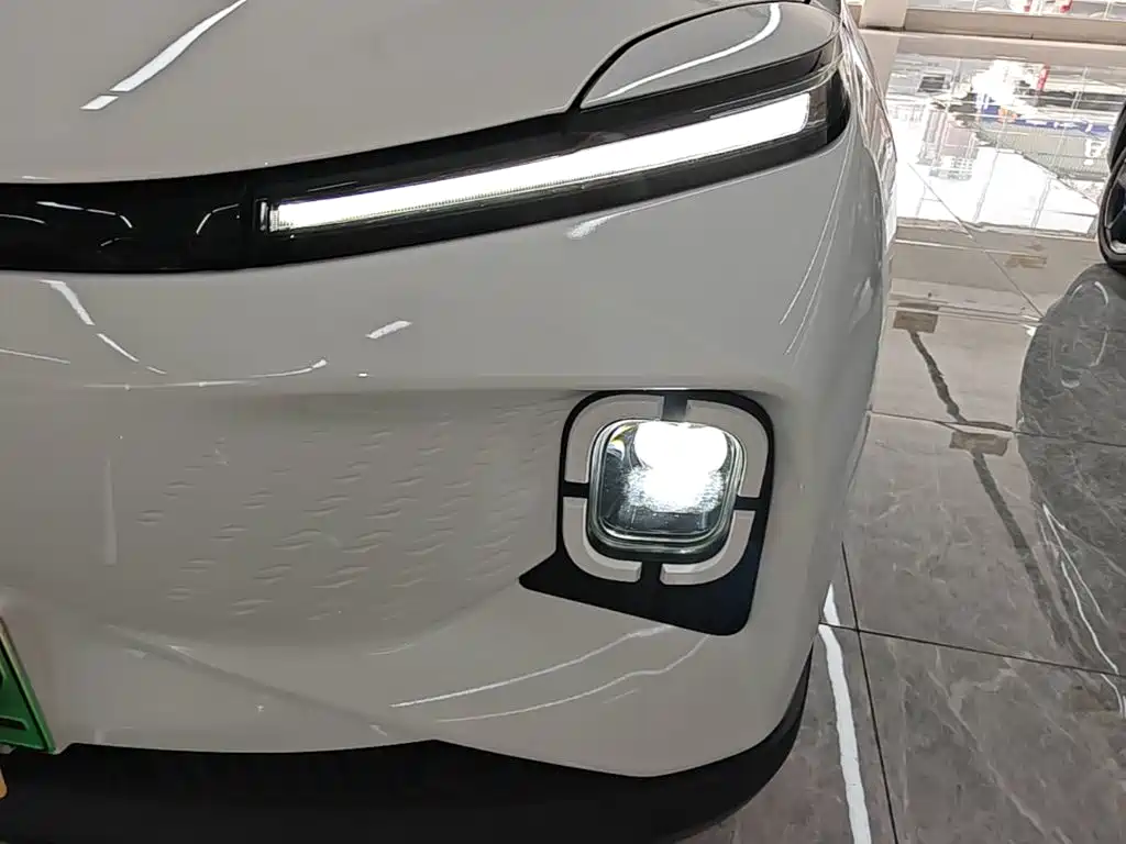 Geely Geometry E Firefly 2024 2024 301km Soaring Dragon Edition