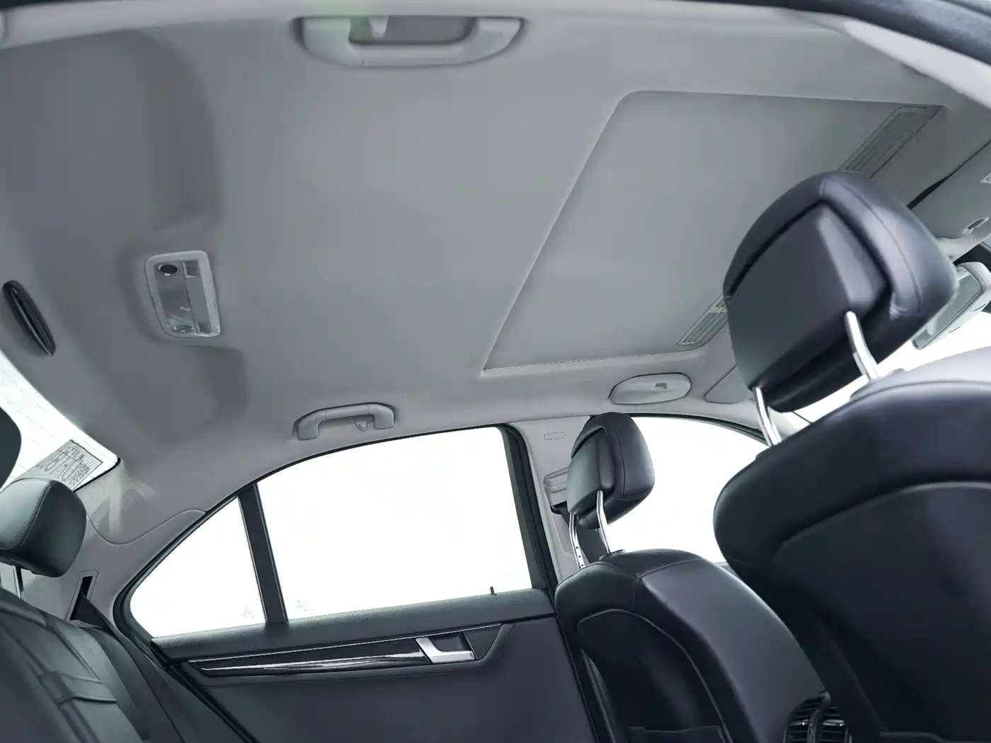 Mercedes-Benz C-Class 2012 2011 C 200 CGI Fashion