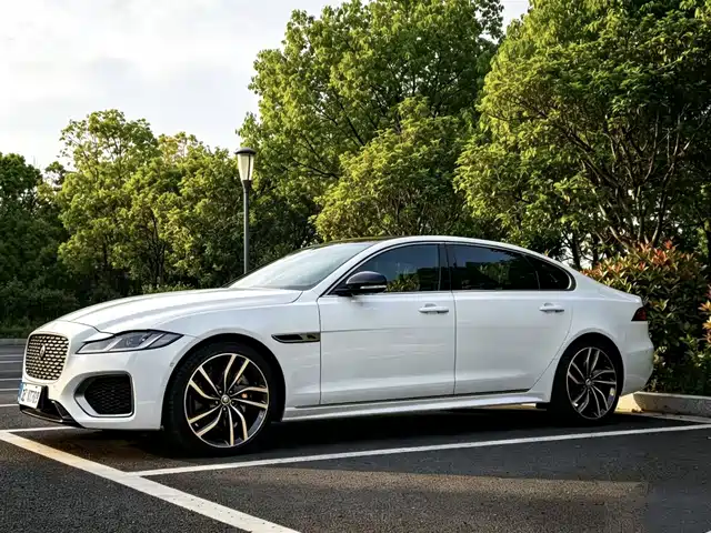  Jaguar Jaguar XFL 2024 2.0T P300 AWD Flagship Sport Gilded Edition