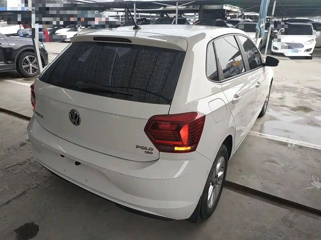 Volkswagen Polo 2019 Plus 1.5L Automatic Panorama Enjoyment Edition фото 7
