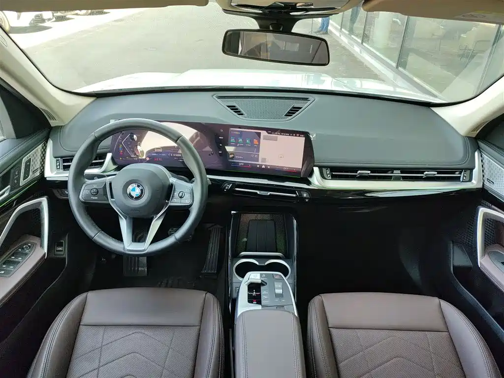 BMW X1 2024 sDrive25Li X Design Package фото 3