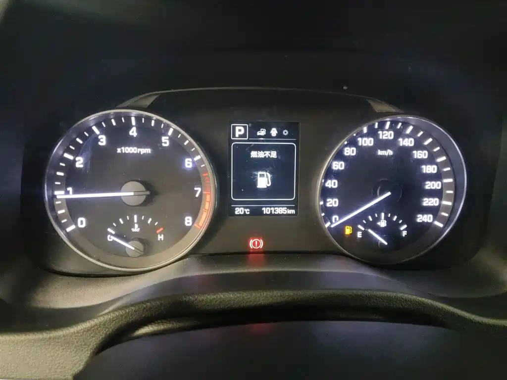 Hyundai Elantra 2016 Model 1.6L Automatic Smart Elite фото 12