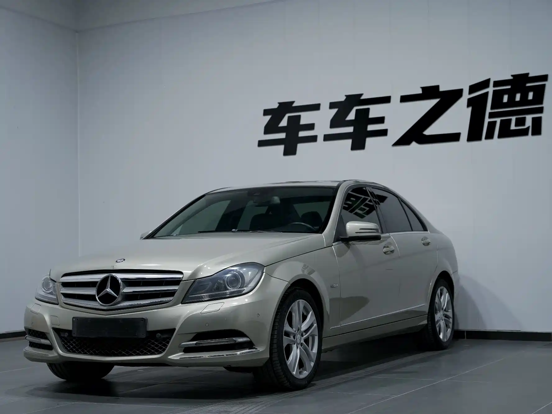 Фото 1 - Mercedes-Benz C-Class