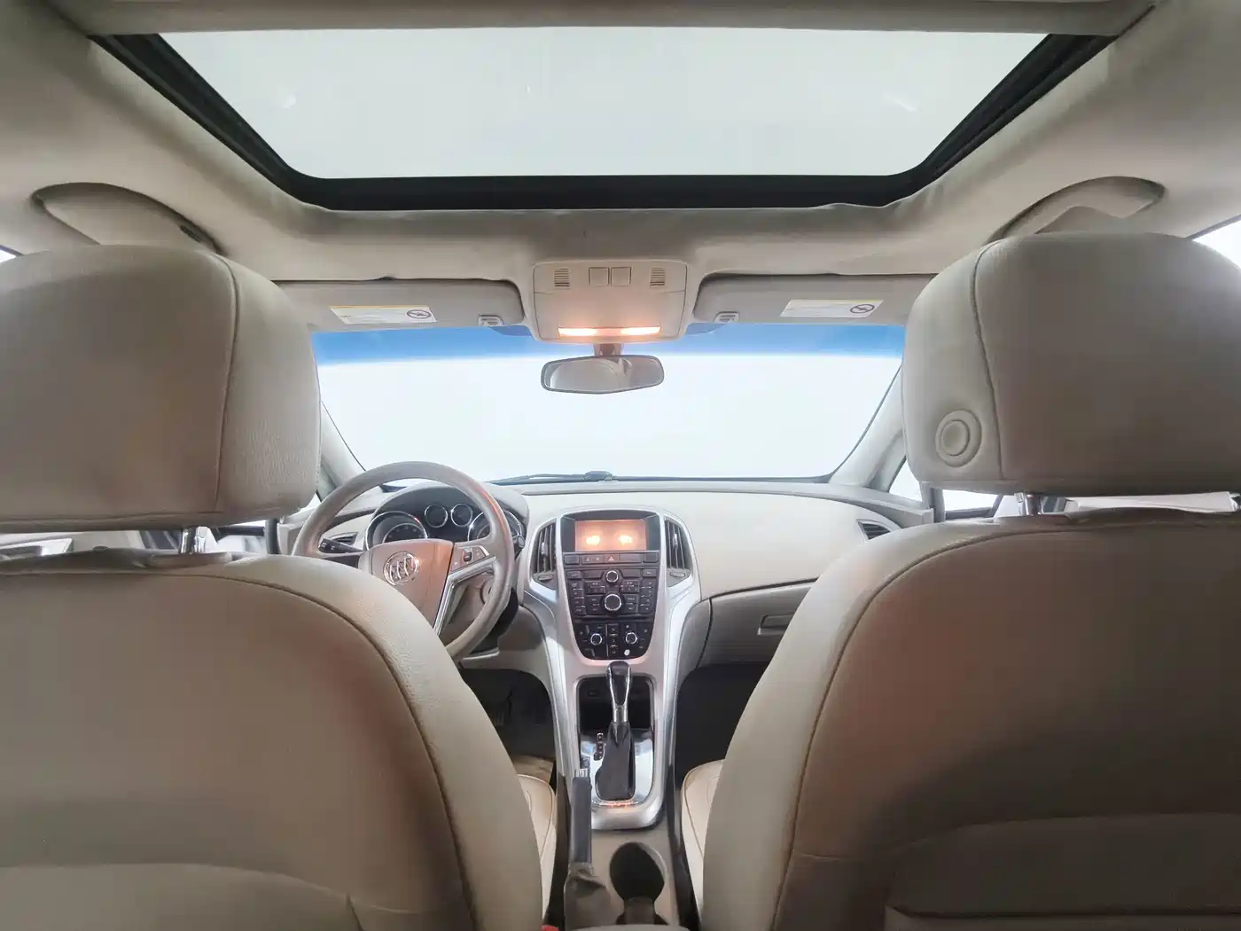 Фото 10 - Buick Excelle