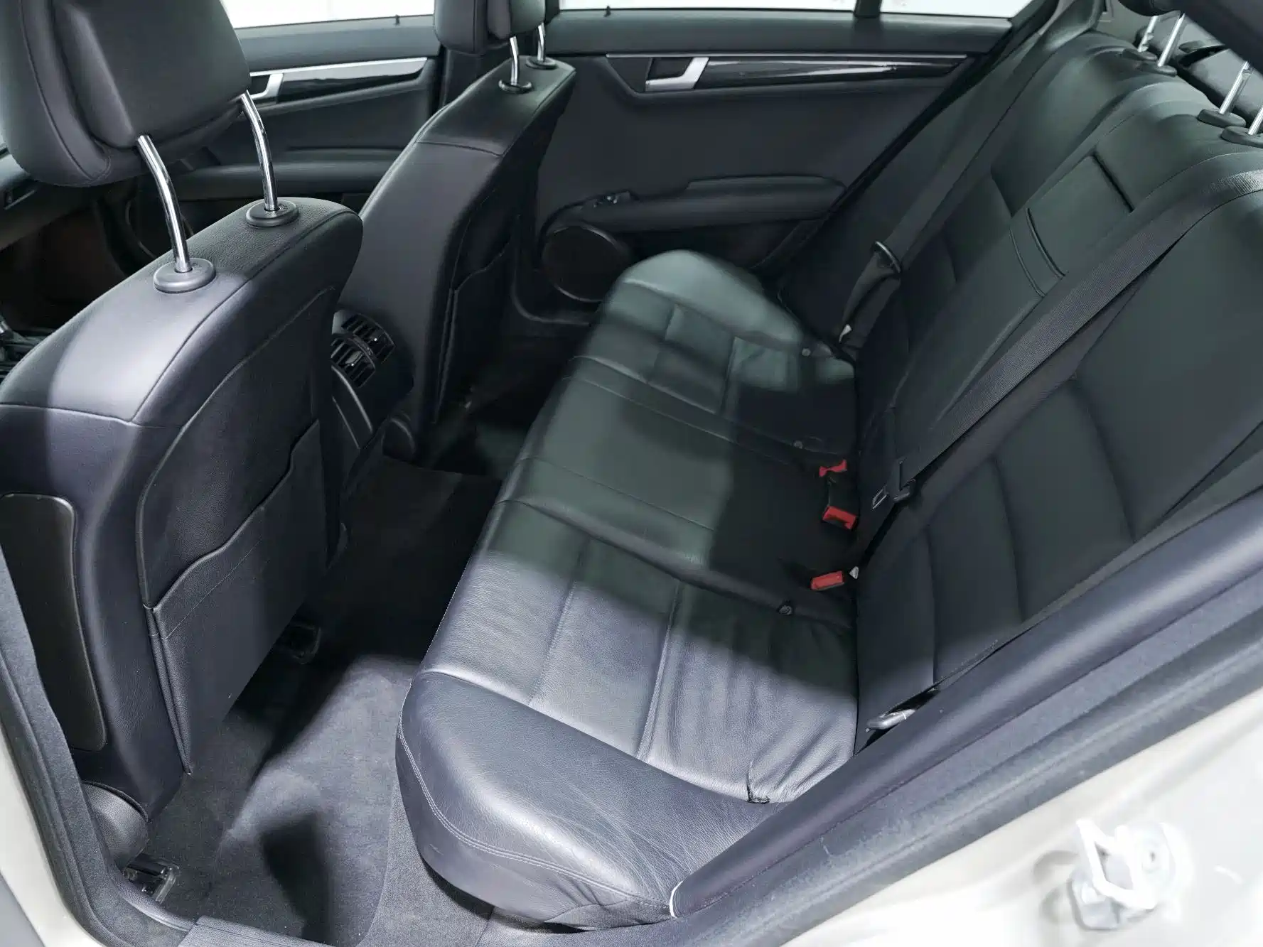 Фото 13 - Mercedes-Benz C-Class