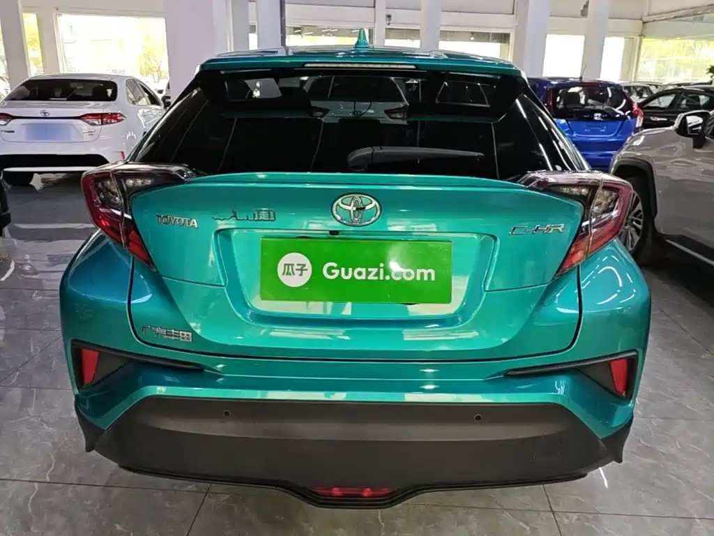 Toyota C-HR 2019 2018 2.0L Luxury Edition China V
