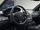Photo 10 - Maserati Quattroporte