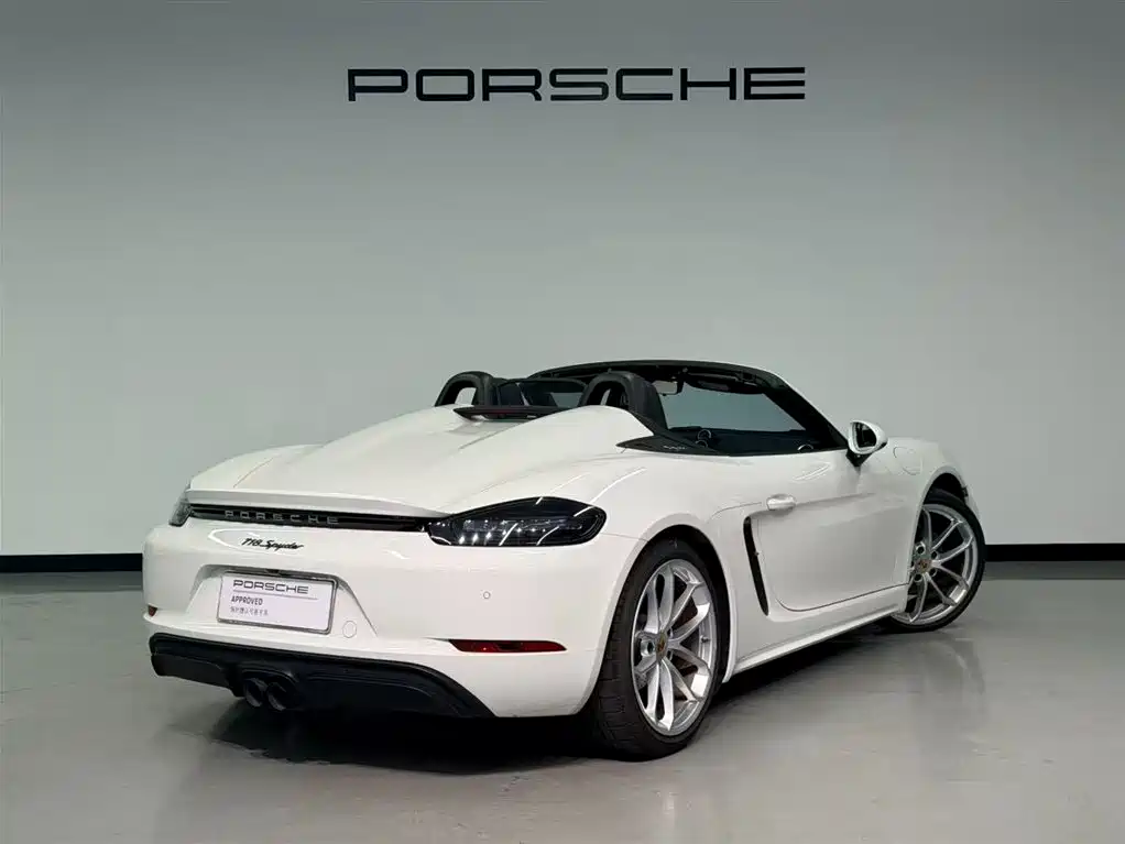 Photo 7 - Porsche 718