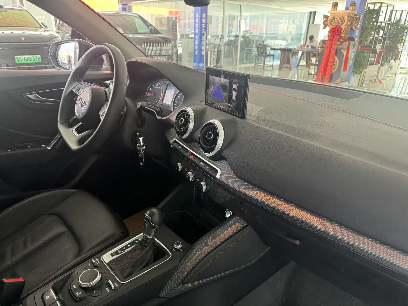 Фото 9 - Audi Q2L
