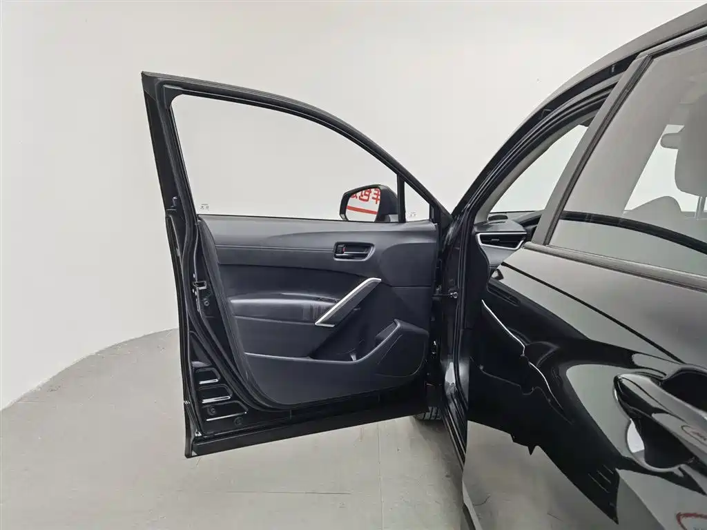 Toyota Frontlander 2024 2.0L CVT Elite Edition фото 8