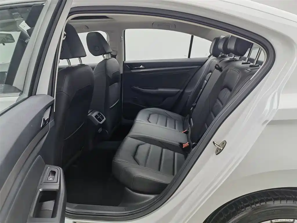 Volkswagen Bora 2019 Facelift 280TSI DSG Luxury China VI фото 15