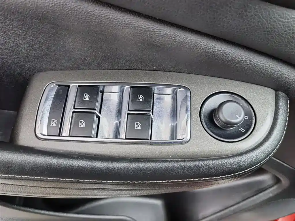 Chevrolet Malibu 2013 1.6T Automatic Comfort фото 9