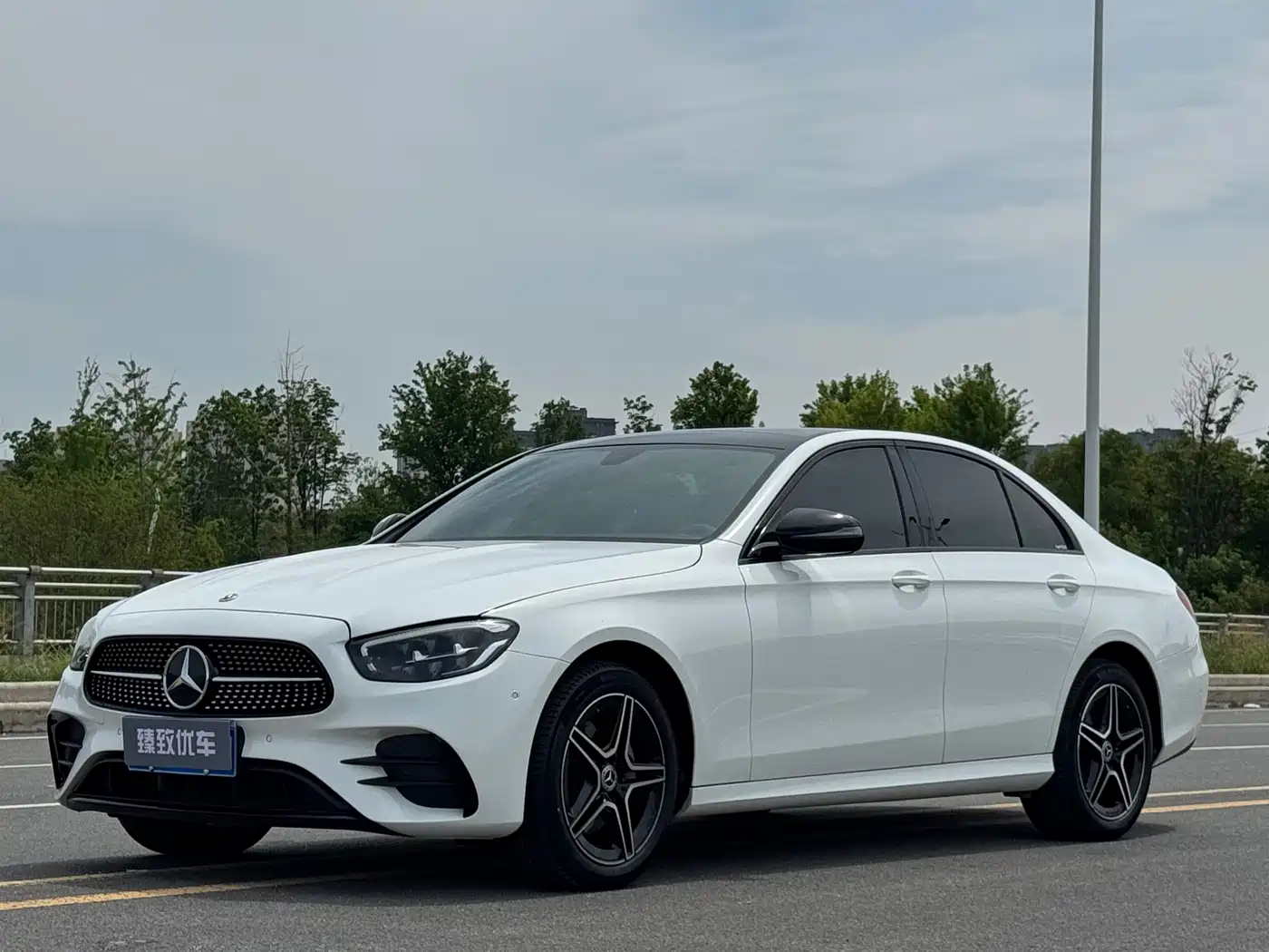 MERCEDES-BENZ E-CLASS (IMPORTED) 2023